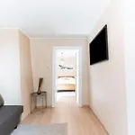 An Entire Spacious House Near To The Centre