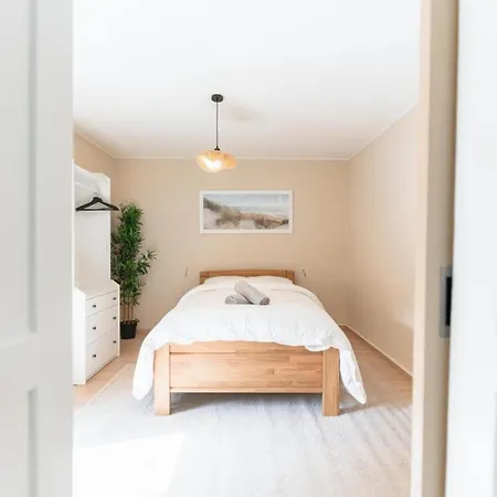 Tatil Evi An Entire Spacious House Near To The Centre Lüksemburg