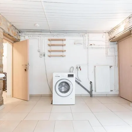 Tatil Evi An Entire Spacious House Near To The Centre Lüksemburg